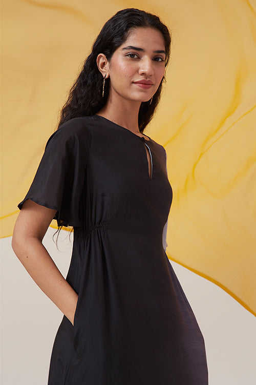 Okhai 'Charcoal' Ombre Modal Silk Half Sleeves Dress - Image 4