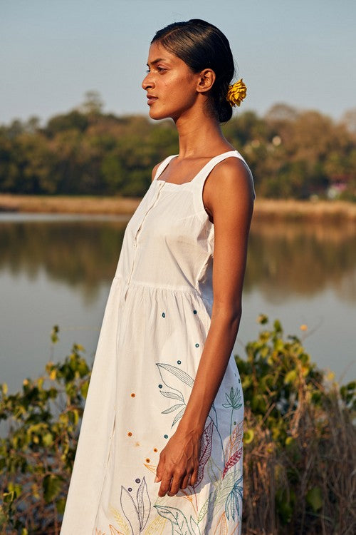 Okhai 'Daydream' Hand Embroidered Mirror Work Pure Cotton Dress with Stole - Image 11