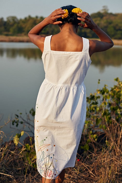 Okhai 'Daydream' Hand Embroidered Mirror Work Pure Cotton Dress with Stole - Image 12