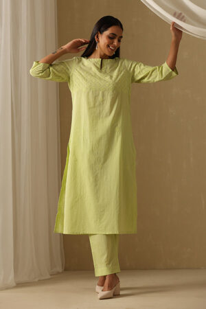 Okhai Inaayat Chikankari Pure Cotton Kurta Pant Set
