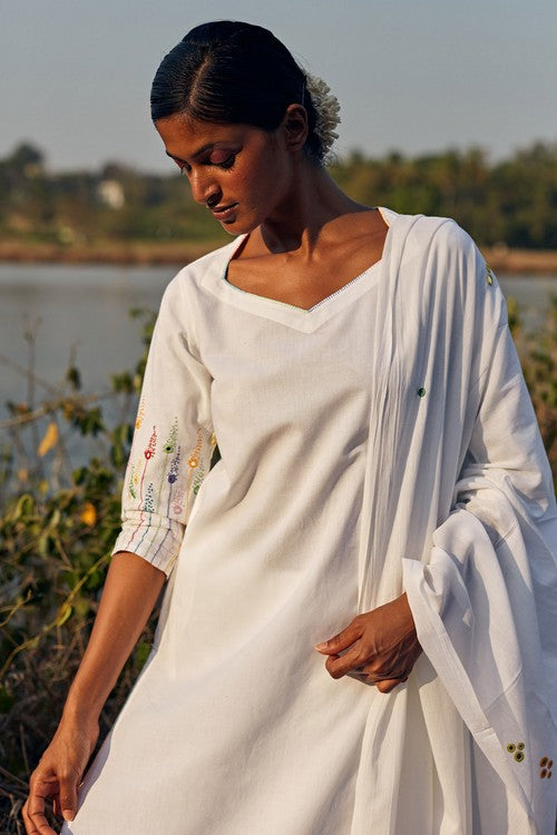 Okhai 'Reverie' Hand Embroidered Pure Cotton Kurta-Pant-Dupatta Set - Image 9